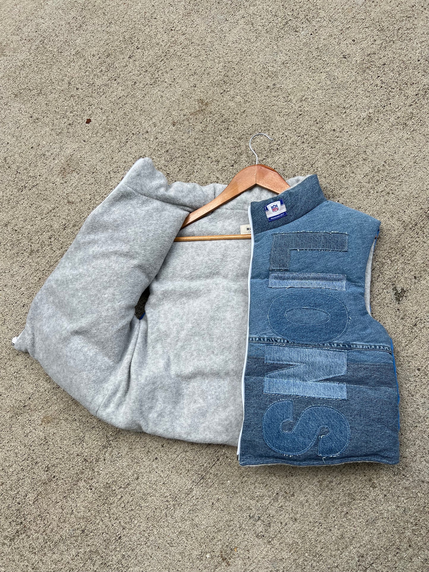 Lions #97 Cropped Vest - M
