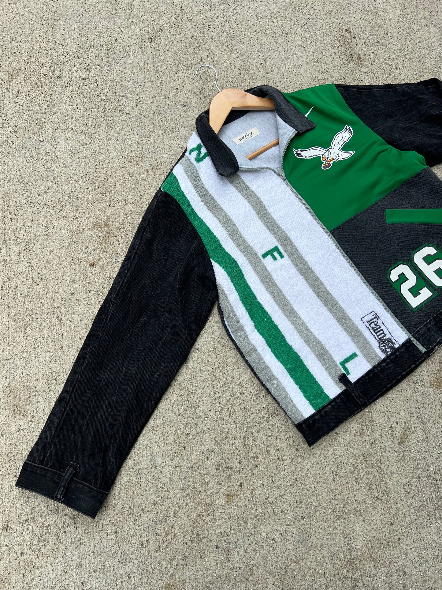 Eagles Kelly Green Denim Jacket - M