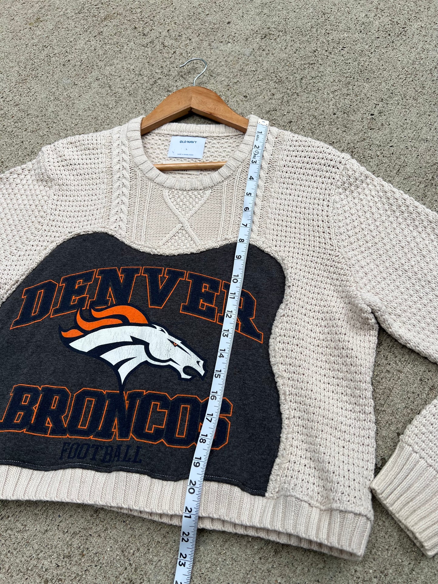 Broncos Cable Knit Crop Sweater - L
