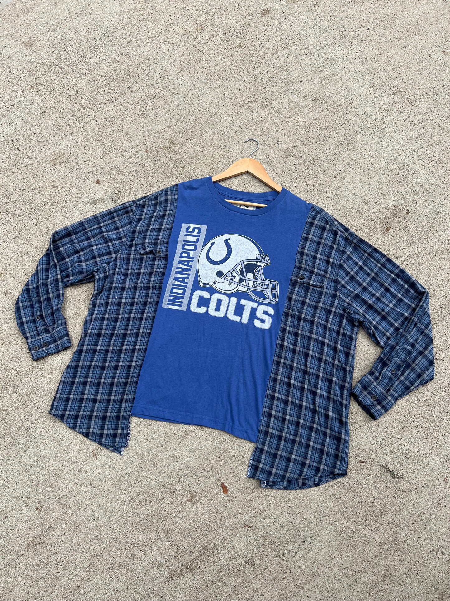 Colts Flannel Tee - One Size