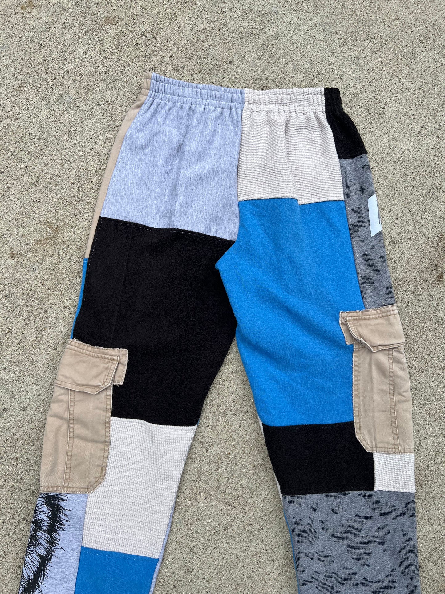 Lions Cargo Pants - M