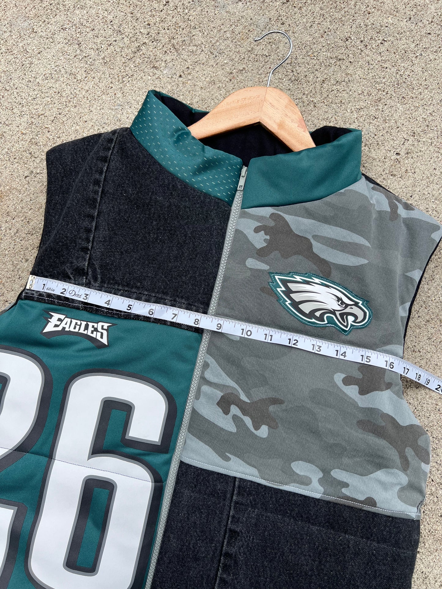 Eagles Barkley Full Length Vest - XL