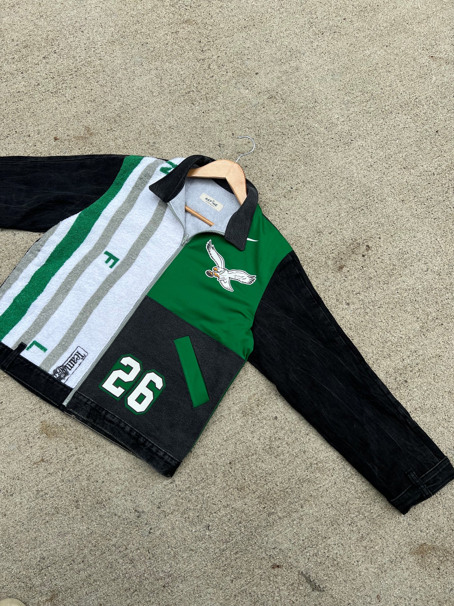Eagles Kelly Green Denim Jacket - M
