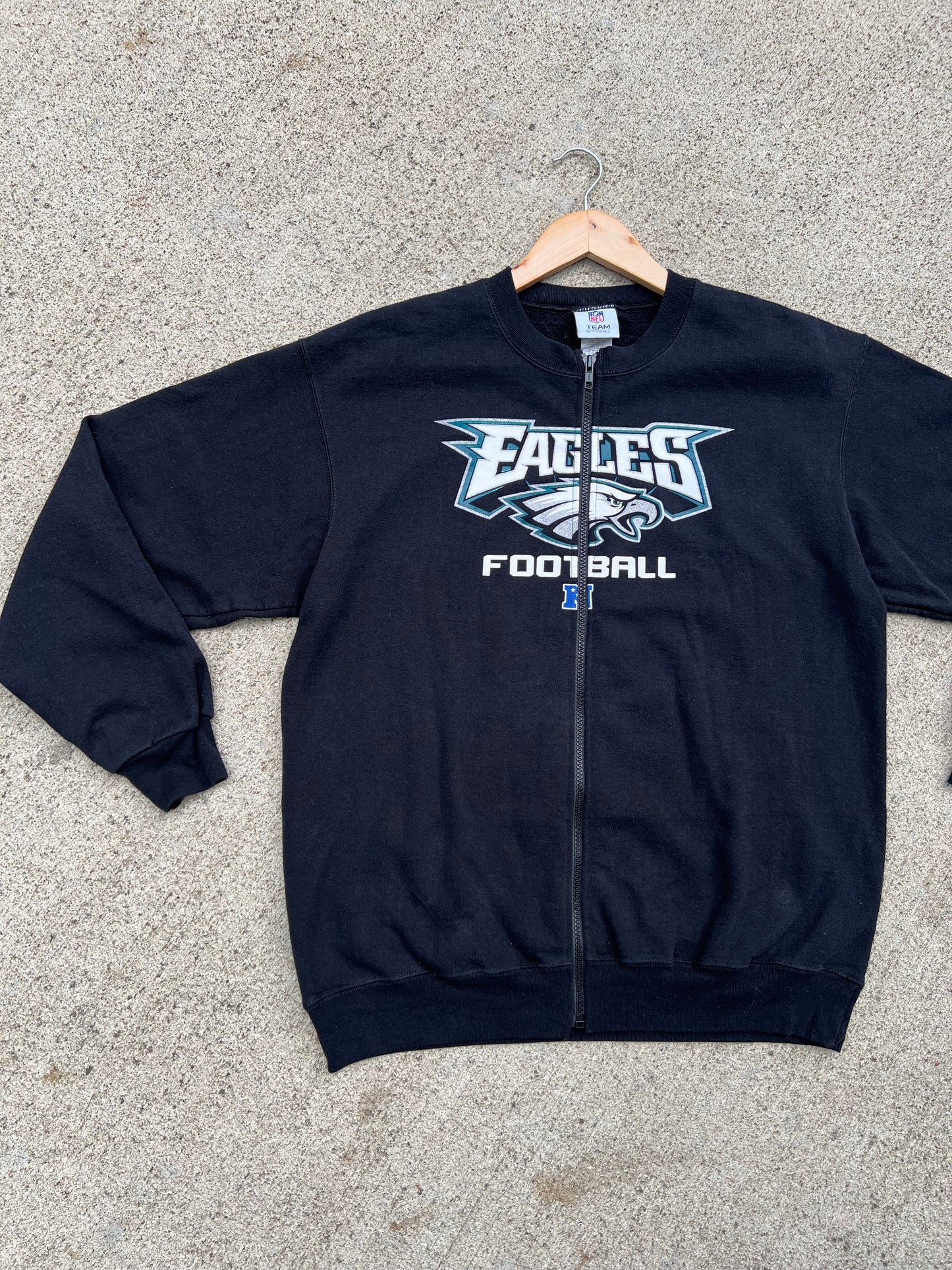 Eagles Zip Up Crew - M