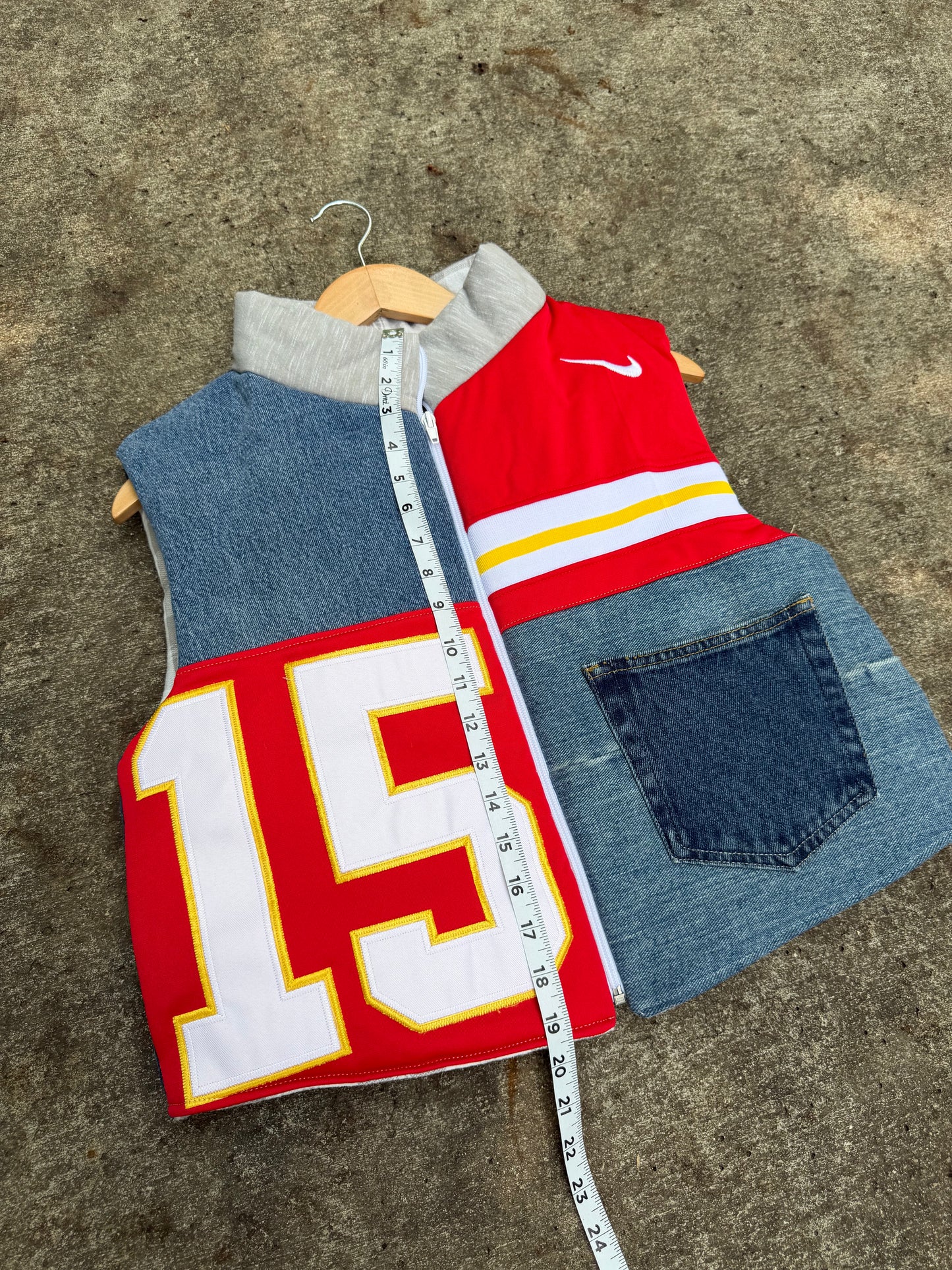 Kansas City Chiefs Puffer Vest - M
