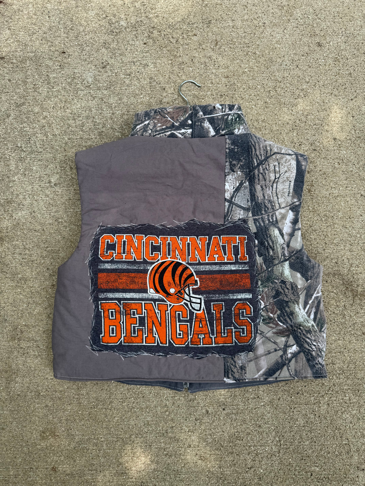 Cincinnati Bengals Puffer Vest - L
