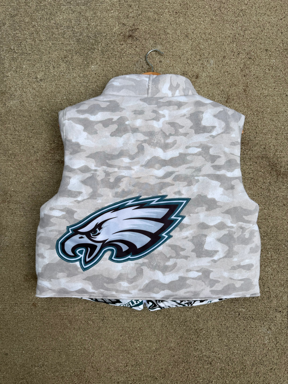 Philly Eagles Puffer Vest - L