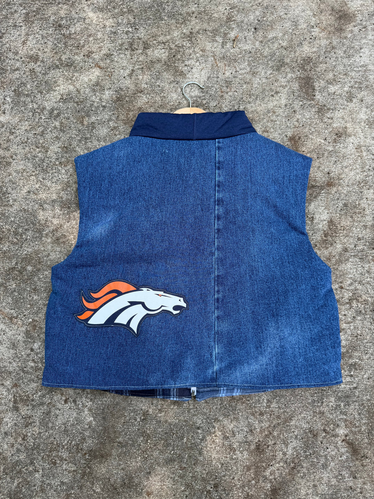 Denver Broncos Puffer Vest - XL