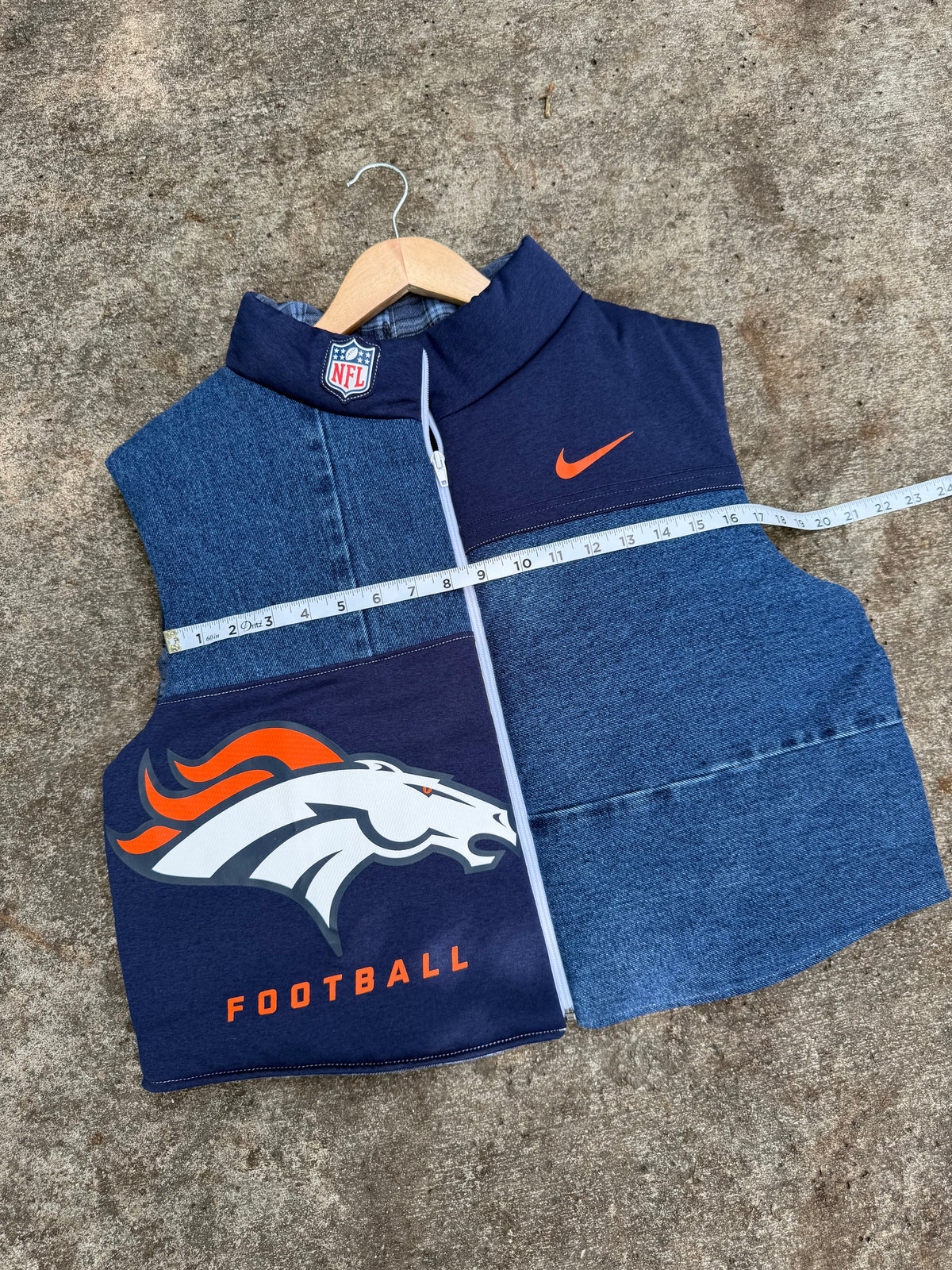 Denver Broncos Puffer Vest - XL