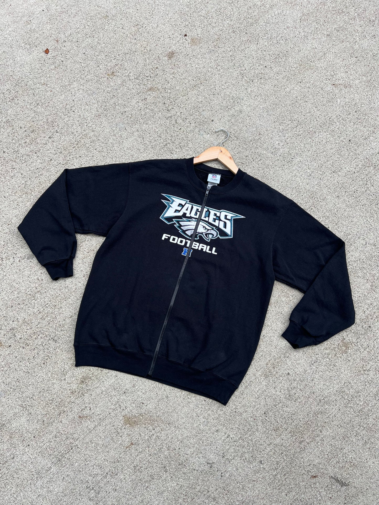 Eagles Zip Up Crew - M