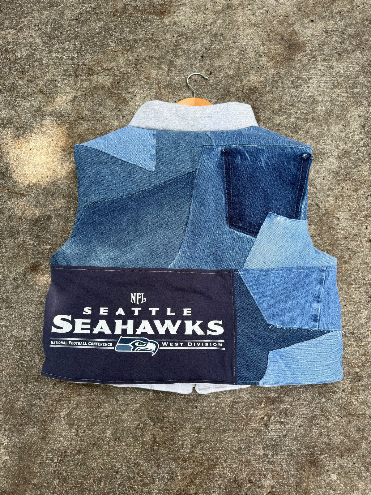 Seattle Seahawks Puffer Vest - XL