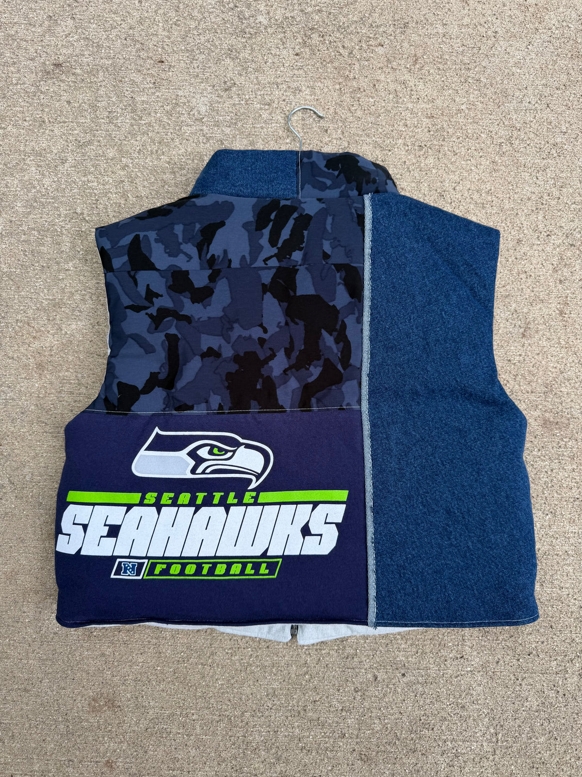 Seattle Seahawks Puffer Vest - XL