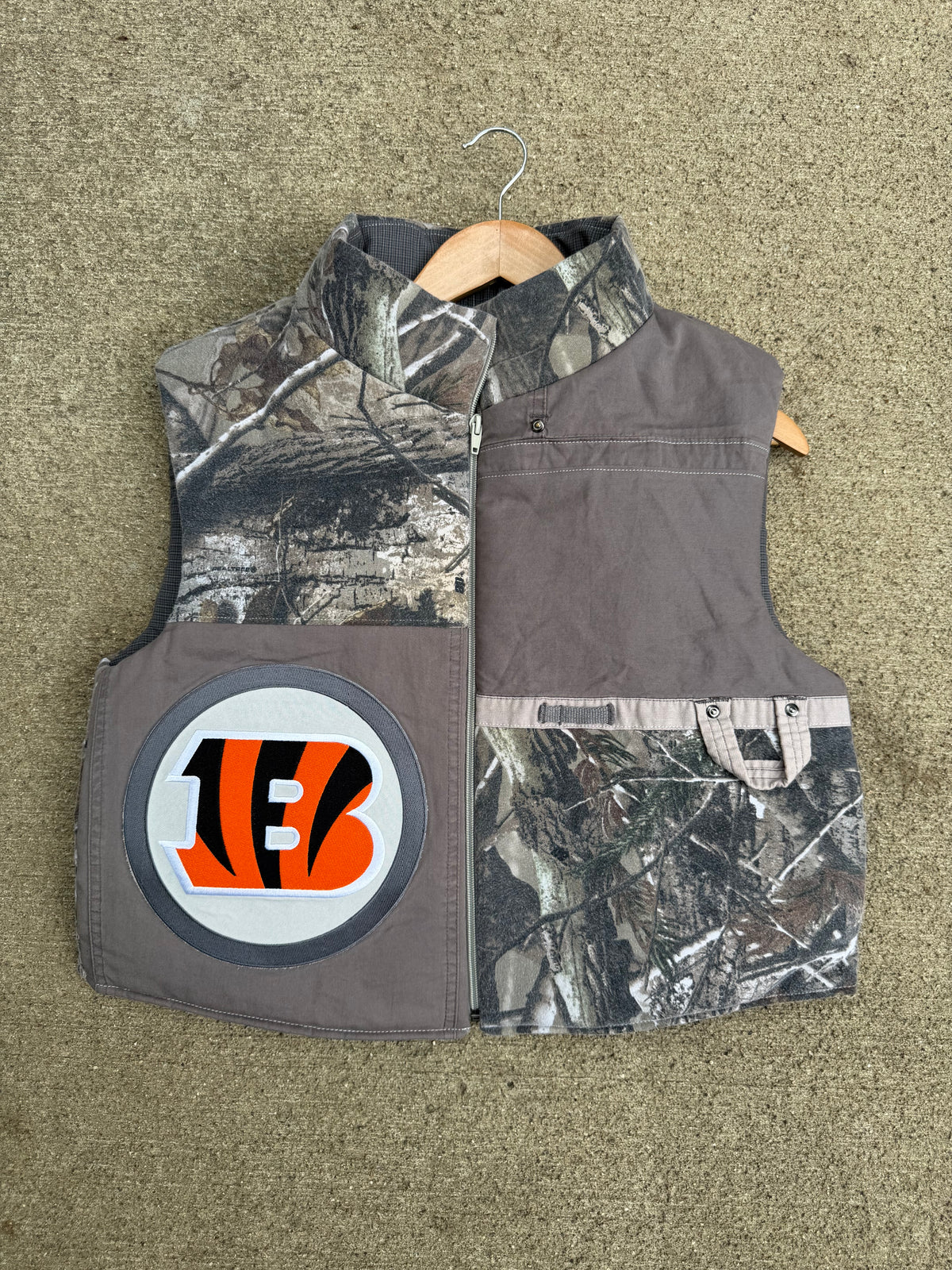 Cincinnati Bengals Puffer Vest - L