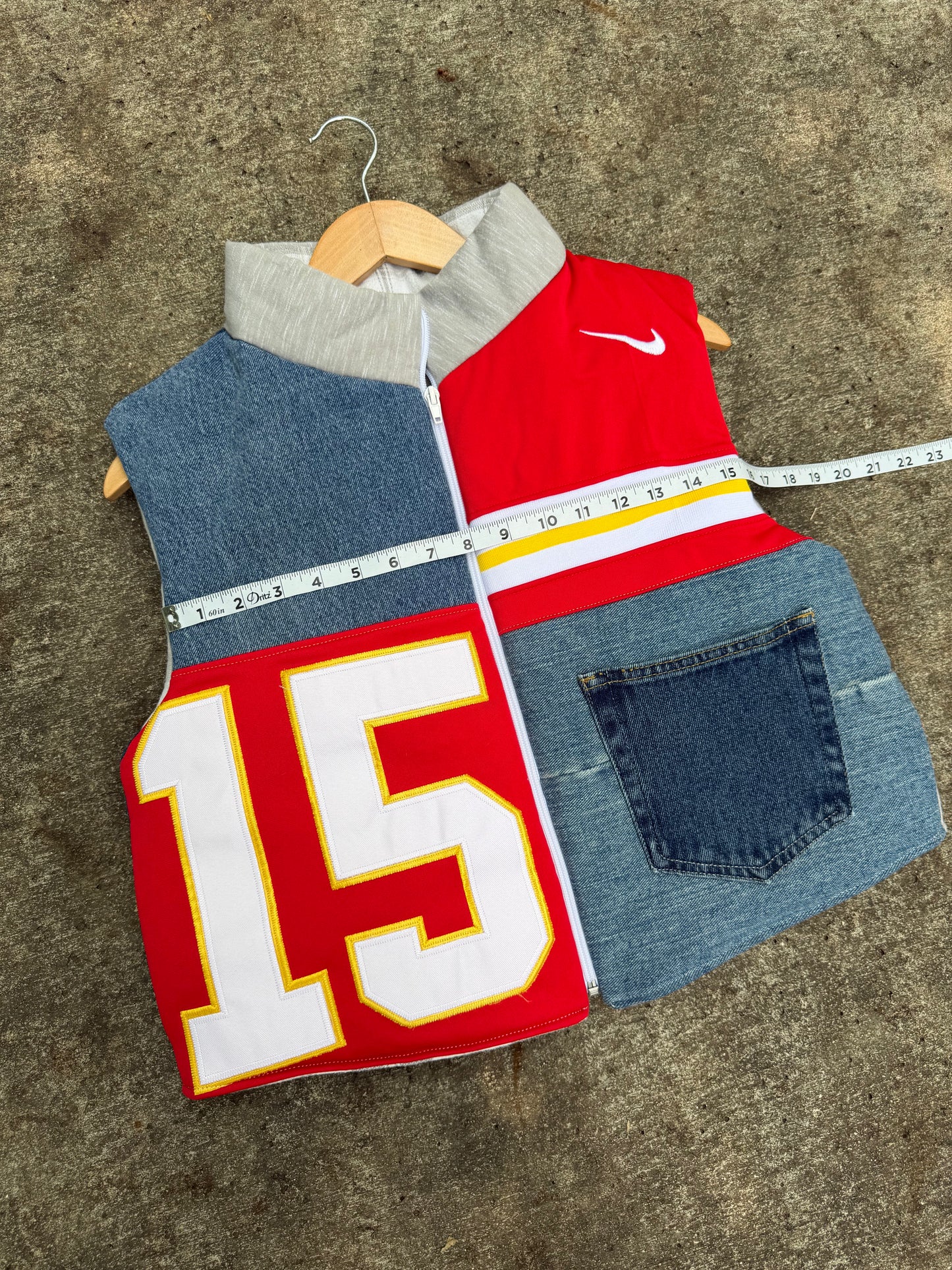 Kansas City Chiefs Puffer Vest - M