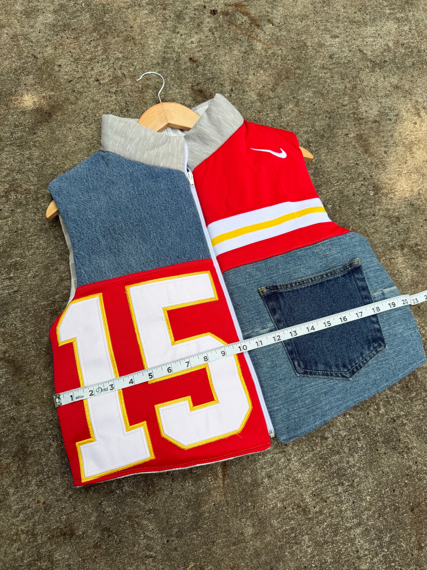 Kansas City Chiefs Puffer Vest - M