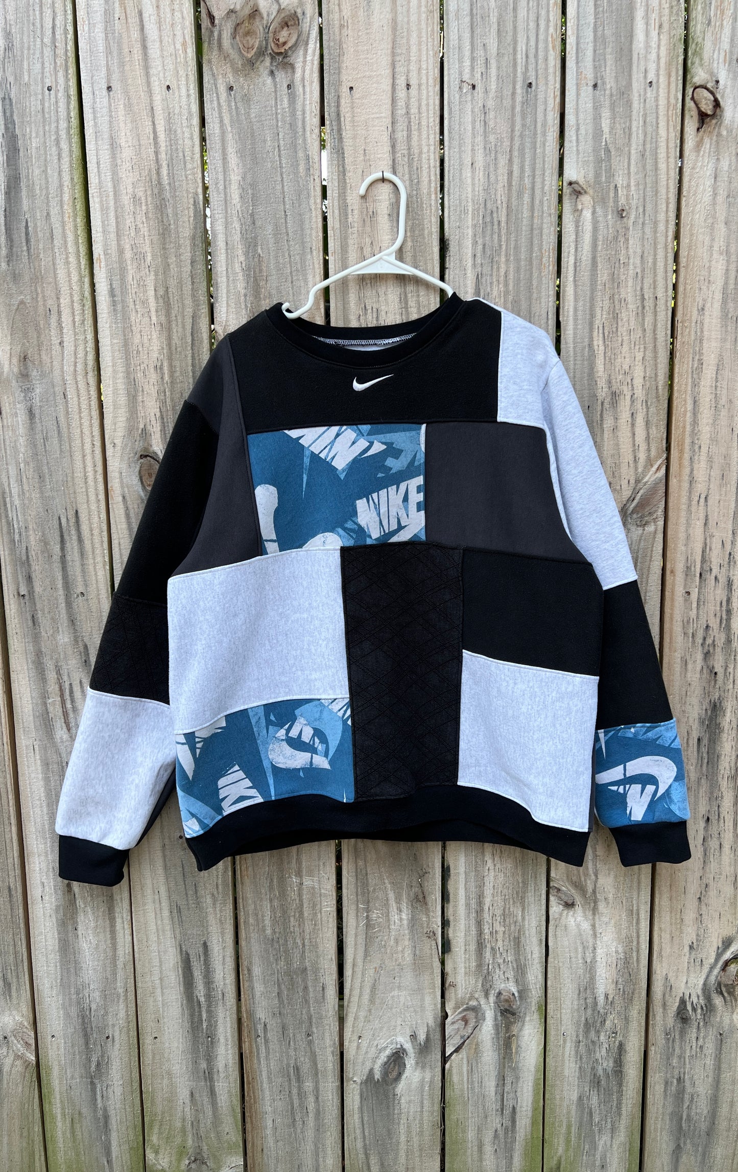 Blues Streetwear Patchwork Crewneck