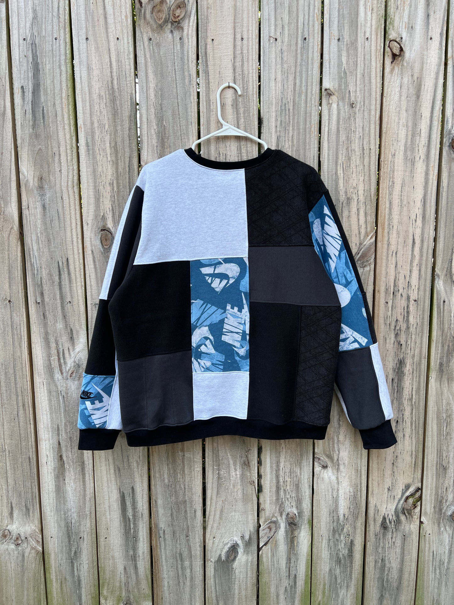 Blues Streetwear Patchwork Crewneck