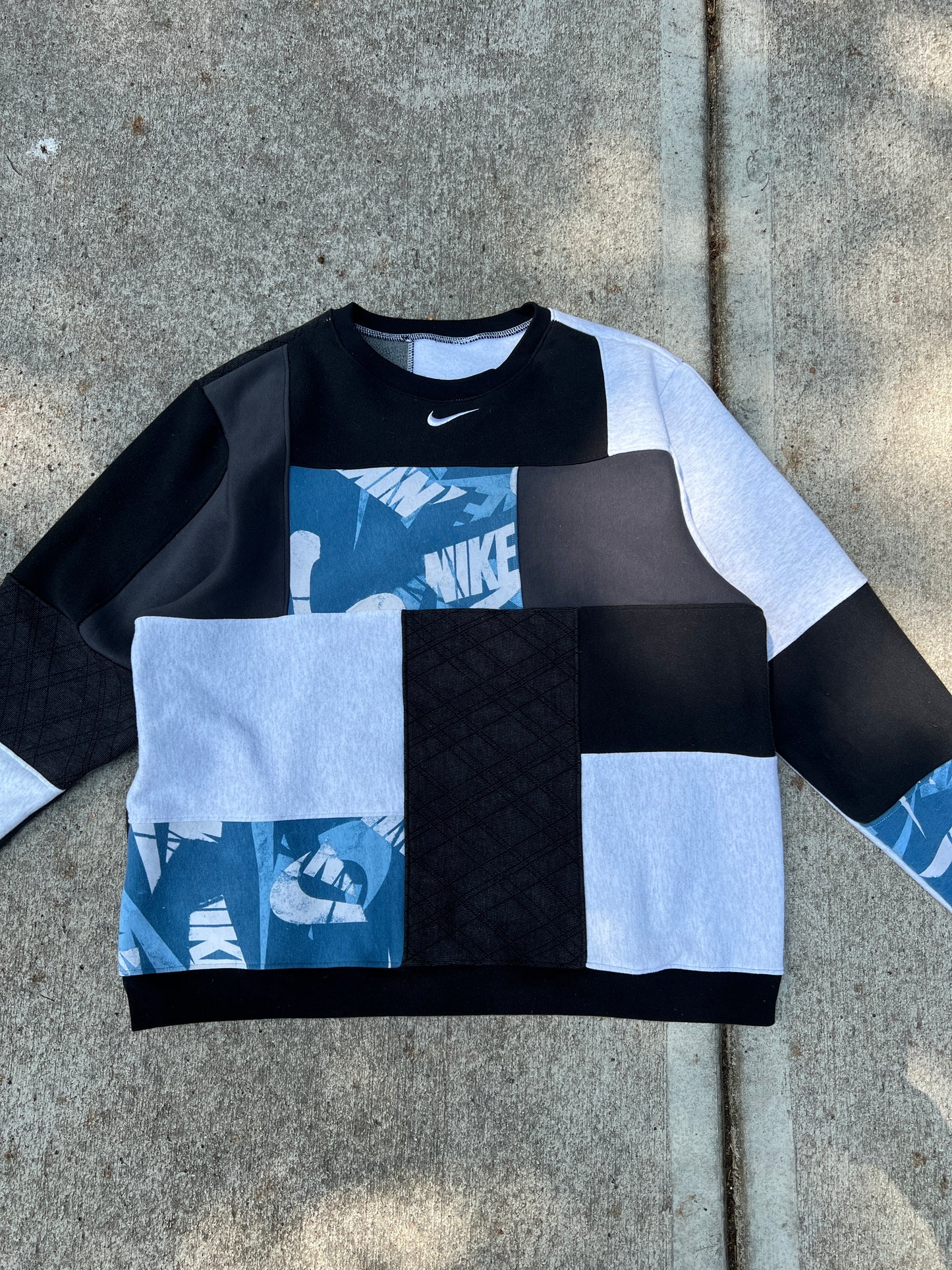 Blues Streetwear Patchwork Crewneck