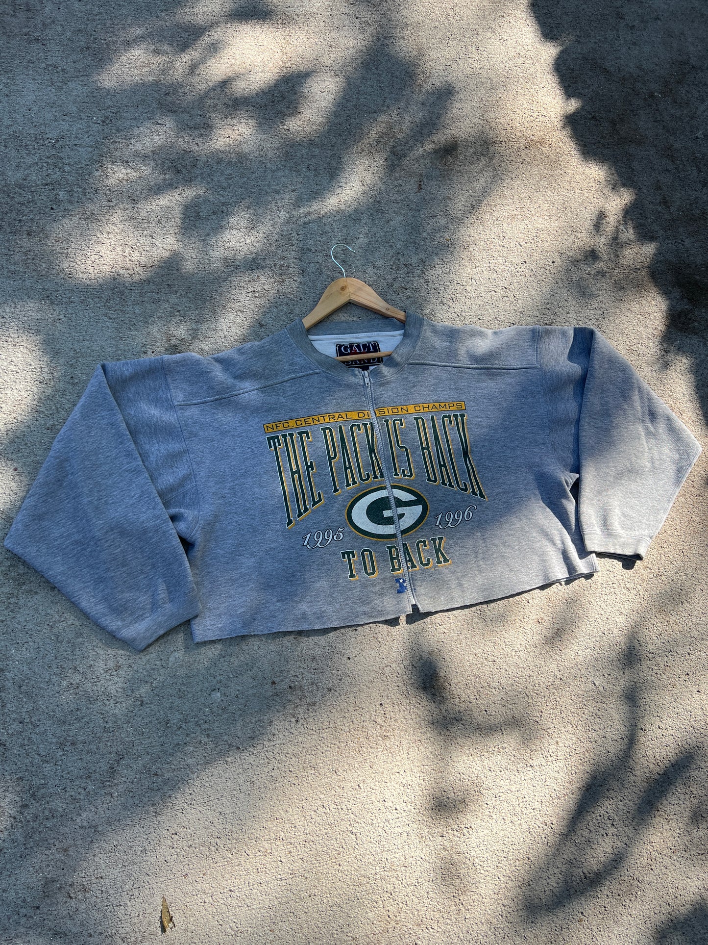 Packers Vintage Zip Up Crew